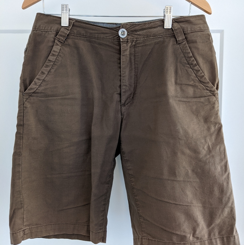 Horny toad shorts, size 30 (fits like 31), brown